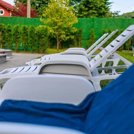 فيلة Lux House Dzanan *