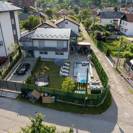 Lux House Dzanan