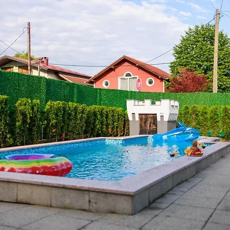 فيلة Lux House Dzanan