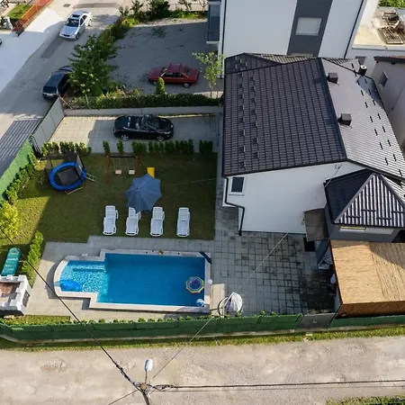 Lux House Dzanan فيلة *