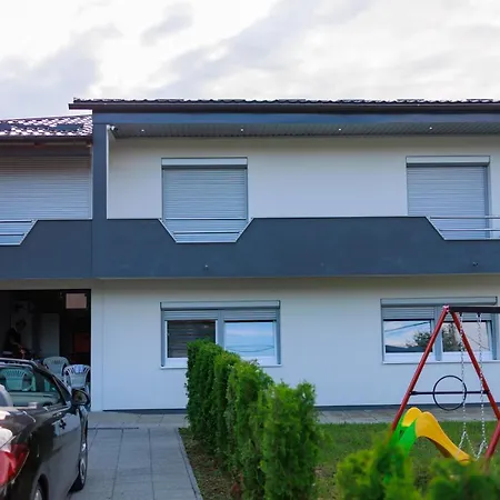 Lux House Dzanan فيلة *