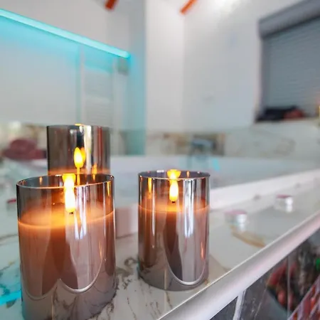 Lux House Dzanan فيلة